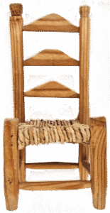 Stuhl für Stuhlyoga freigestellt